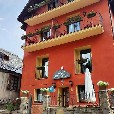 Hotel Saueth Tredós Buitenkant foto